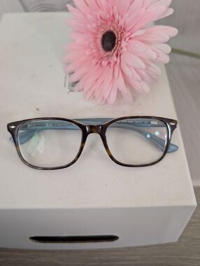 Ray-Ban Women's s Tortoiseshell Frame with Light Blue Temples
